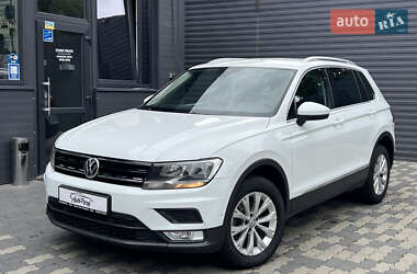 Позашляховик / Кросовер Volkswagen Tiguan 2017 в Чернівцях
