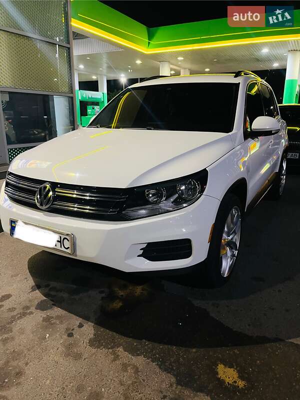 Volkswagen Tiguan 2015
