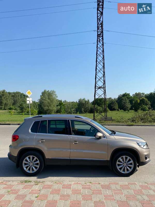 Внедорожник / Кроссовер Volkswagen Tiguan 2012 в Шостке фото 4 Внедорожник / Кроссовер Volkswagen Tiguan 2012 в Шостке