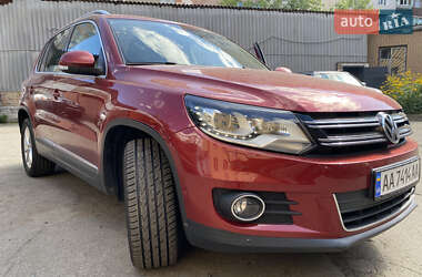 Внедорожник / Кроссовер Volkswagen Tiguan 2016 в Киеве