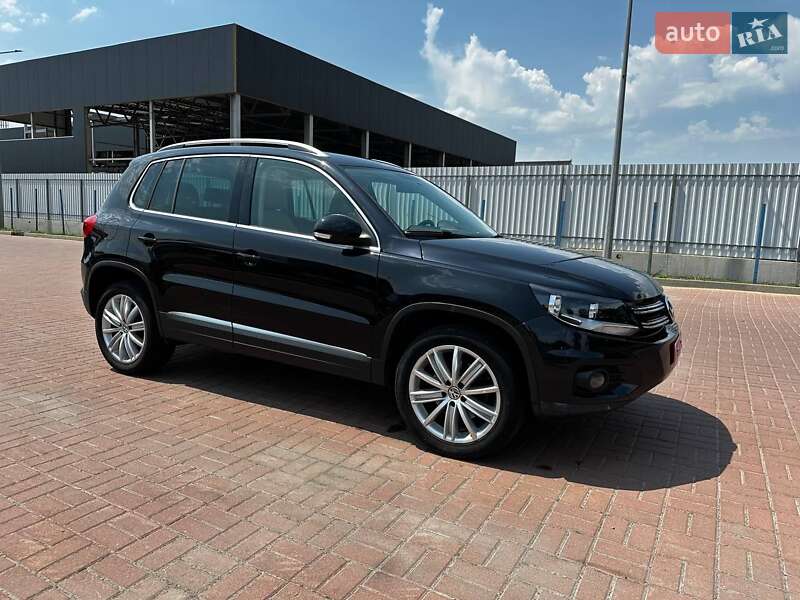 Внедорожник / Кроссовер Volkswagen Tiguan 2013 в Полтаве