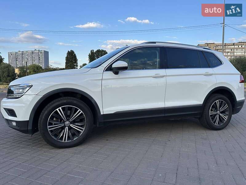 Внедорожник / Кроссовер Volkswagen Tiguan 2018 в Киеве