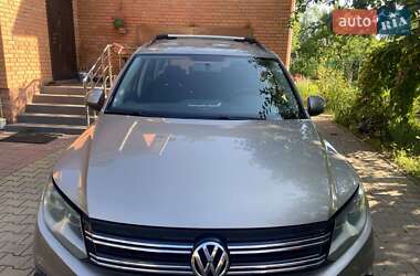 Внедорожник / Кроссовер Volkswagen Tiguan 2011 в Киеве