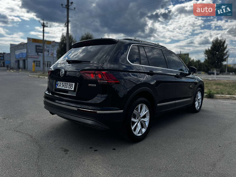 Внедорожник / Кроссовер Volkswagen Tiguan 2020 в Киеве