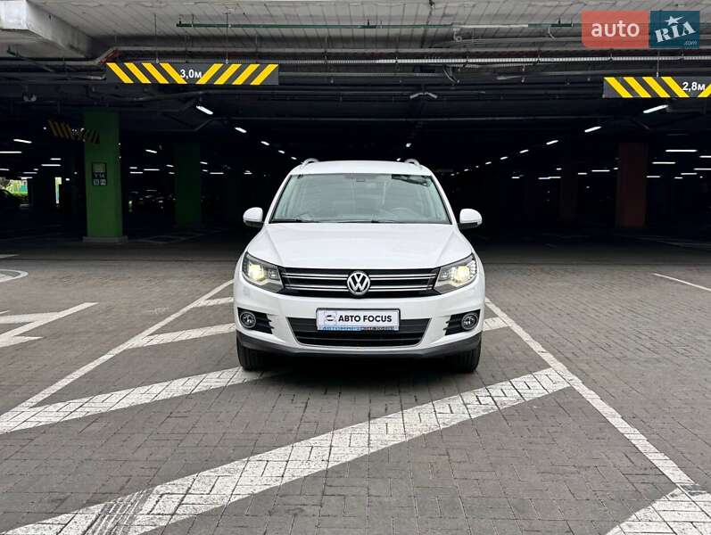 Внедорожник / Кроссовер Volkswagen Tiguan 2012 в Киеве