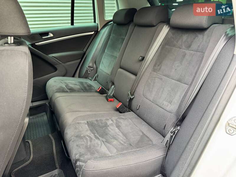 Внедорожник / Кроссовер Volkswagen Tiguan 2012 в Киеве