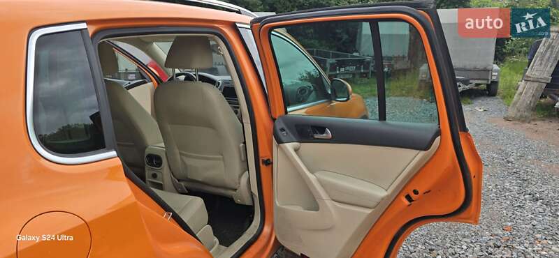 Внедорожник / Кроссовер Volkswagen Tiguan 2015 в Львове