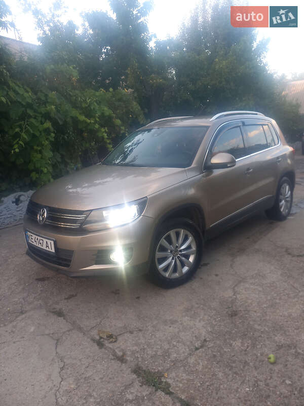 Позашляховик / Кросовер Volkswagen Tiguan 2011 в Дніпрі