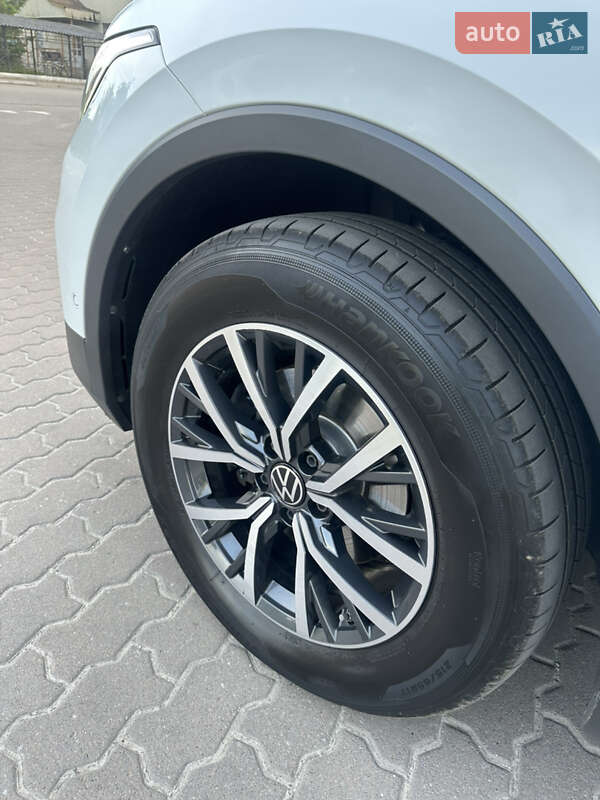 Позашляховик / Кросовер Volkswagen Tiguan 2021 в Бродах