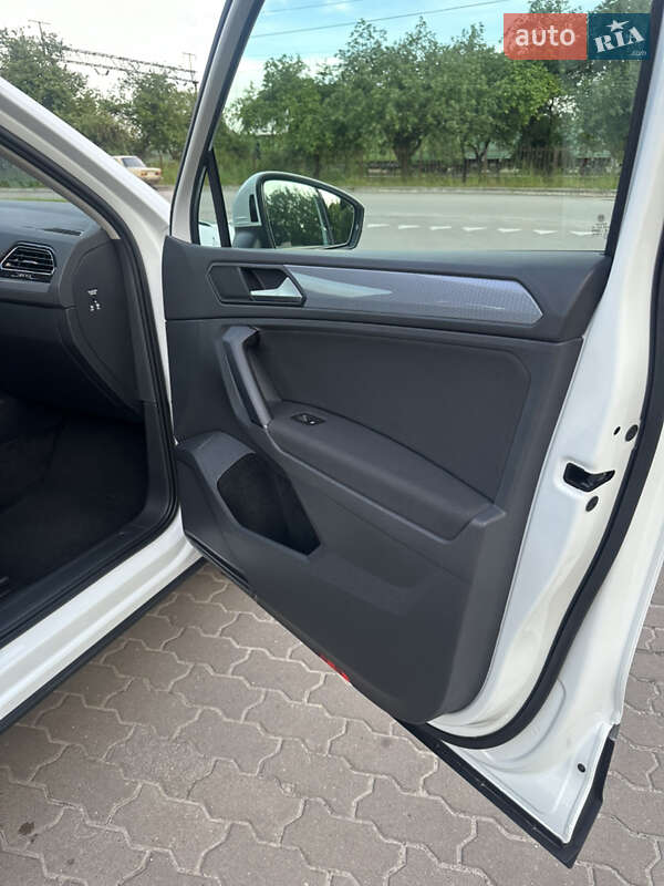 Позашляховик / Кросовер Volkswagen Tiguan 2021 в Бродах