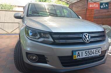 Позашляховик / Кросовер Volkswagen Tiguan 2011 в Києві