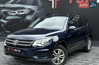Позашляховик / Кросовер Volkswagen Tiguan 2016 в 