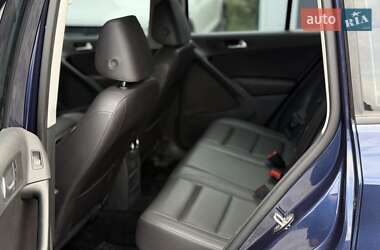 Позашляховик / Кросовер Volkswagen Tiguan 2016 в 