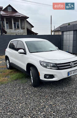 Позашляховик / Кросовер Volkswagen Tiguan 2013 в 