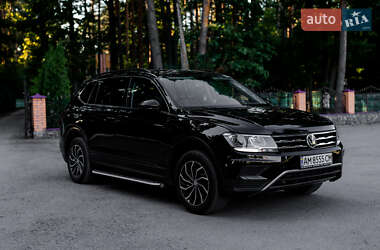 Внедорожник / Кроссовер Volkswagen Tiguan 2018 в Житомире
