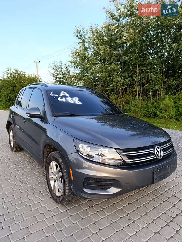 Позашляховик / Кросовер Volkswagen Tiguan 2016 в Львові