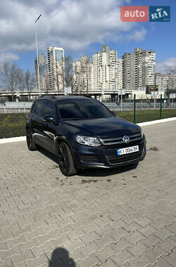 Внедорожник / Кроссовер Volkswagen Tiguan 2016 в Киеве