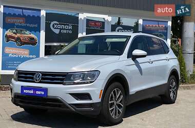 Внедорожник / Кроссовер Volkswagen Tiguan 2018 в 