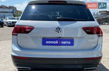 Внедорожник / Кроссовер Volkswagen Tiguan 2018 в 