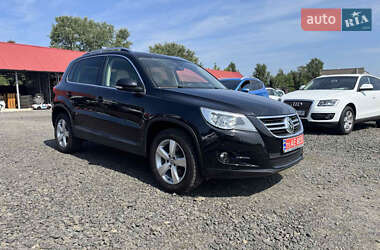 Внедорожник / Кроссовер Volkswagen Tiguan 2011 в Луцке