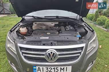 Внедорожник / Кроссовер Volkswagen Tiguan 2009 в 