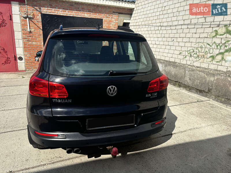 Внедорожник / Кроссовер Volkswagen Tiguan 2012 в Нежине