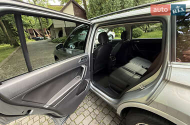 Внедорожник / Кроссовер Volkswagen Tiguan 2021 в 