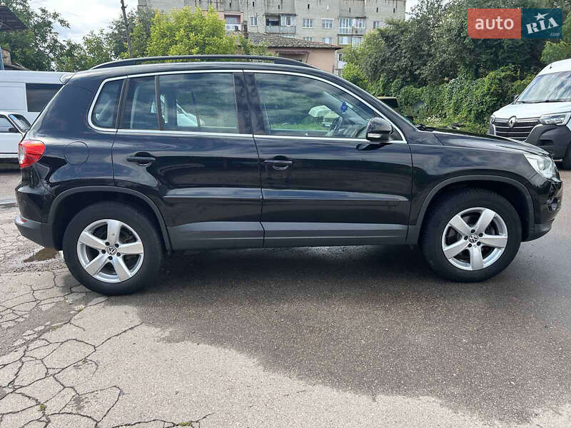 Позашляховик / Кросовер Volkswagen Tiguan 2009 в Нововолинську