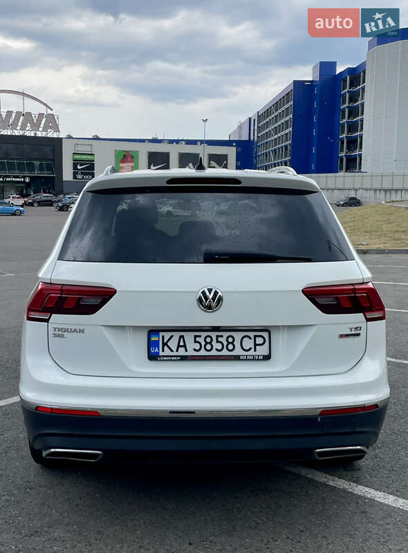 Позашляховик / Кросовер Volkswagen Tiguan 2017 в Києві фото 4 Позашляховик / Кросовер Volkswagen Tiguan 2017 в Києві