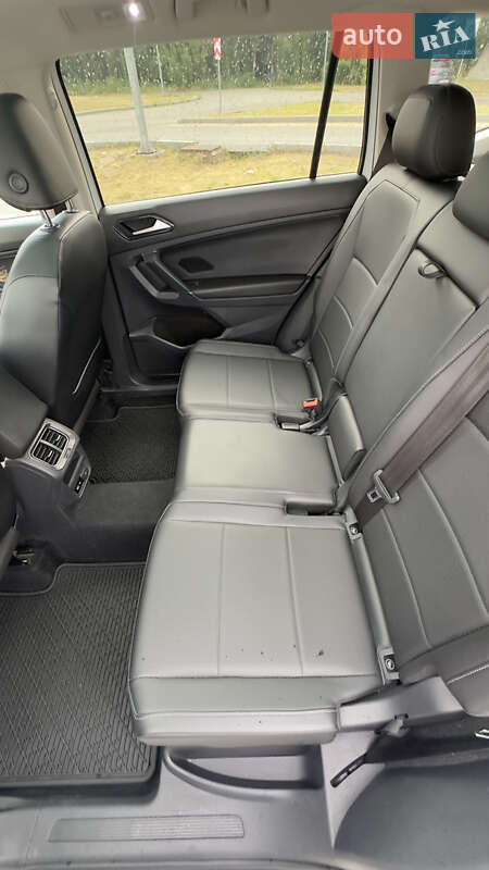 Позашляховик / Кросовер Volkswagen Tiguan 2017 в Києві фото 11 Позашляховик / Кросовер Volkswagen Tiguan 2017 в Києві