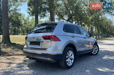 Внедорожник / Кроссовер Volkswagen Tiguan 2018 в 