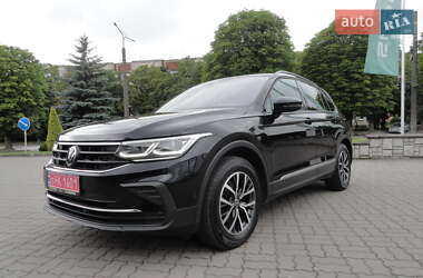 Позашляховик / Кросовер Volkswagen Tiguan 2022 в Луцьку