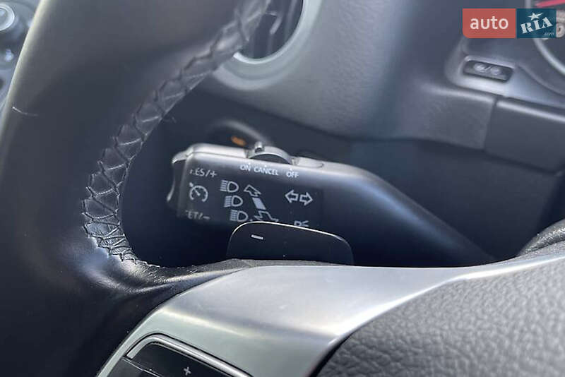 Внедорожник / Кроссовер Volkswagen Tiguan 2015 в Львове