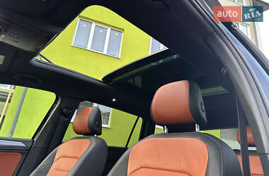 Внедорожник / Кроссовер Volkswagen Tiguan 2018 в 