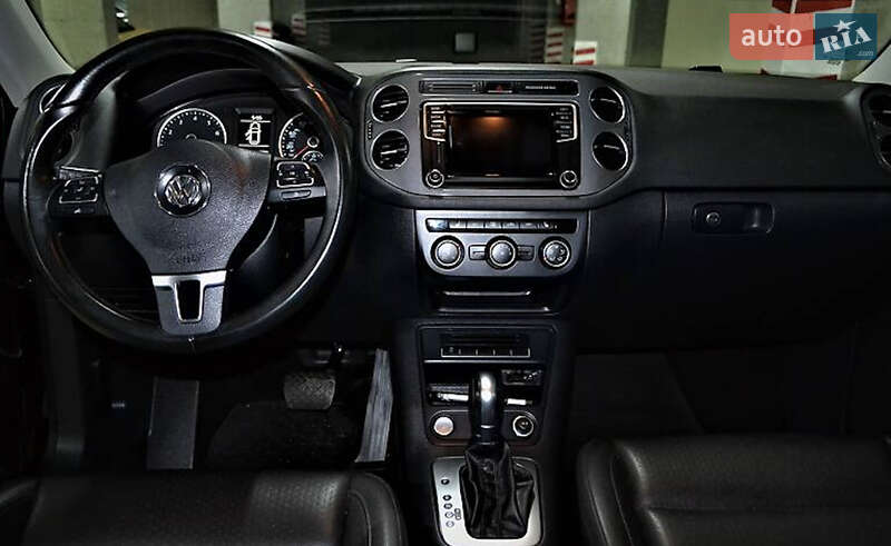 Внедорожник / Кроссовер Volkswagen Tiguan 2016 в Кропивницком