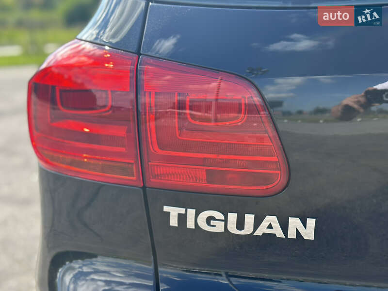 Позашляховик / Кросовер Volkswagen Tiguan 2016 в Львові