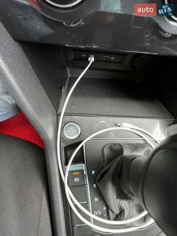 Внедорожник / Кроссовер Volkswagen Tiguan 2020 в Киеве