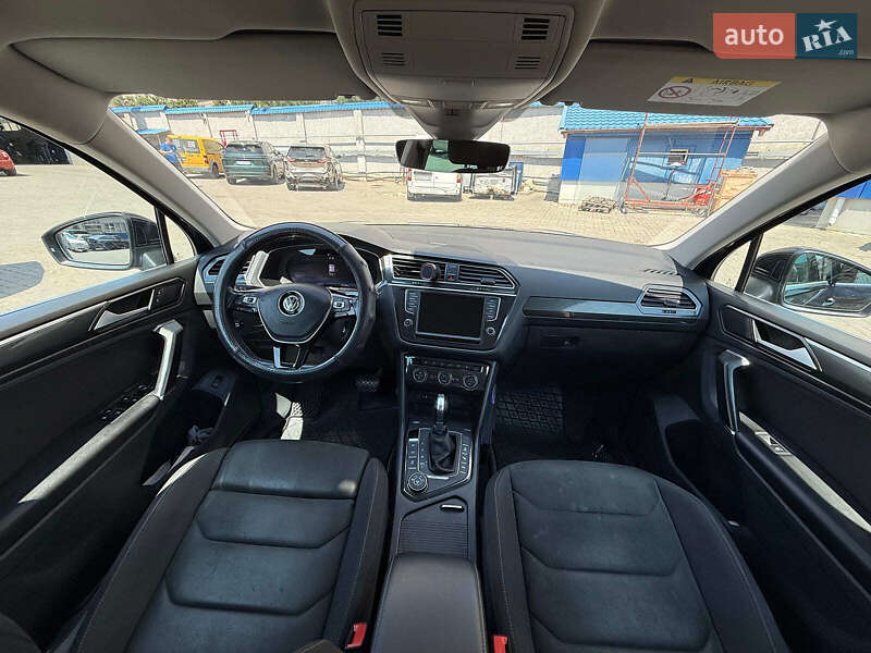 Внедорожник / Кроссовер Volkswagen Tiguan 2017 в Одессе