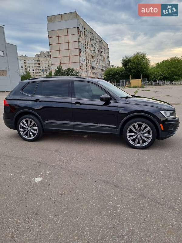 Позашляховик / Кросовер Volkswagen Tiguan 2018 в Харкові