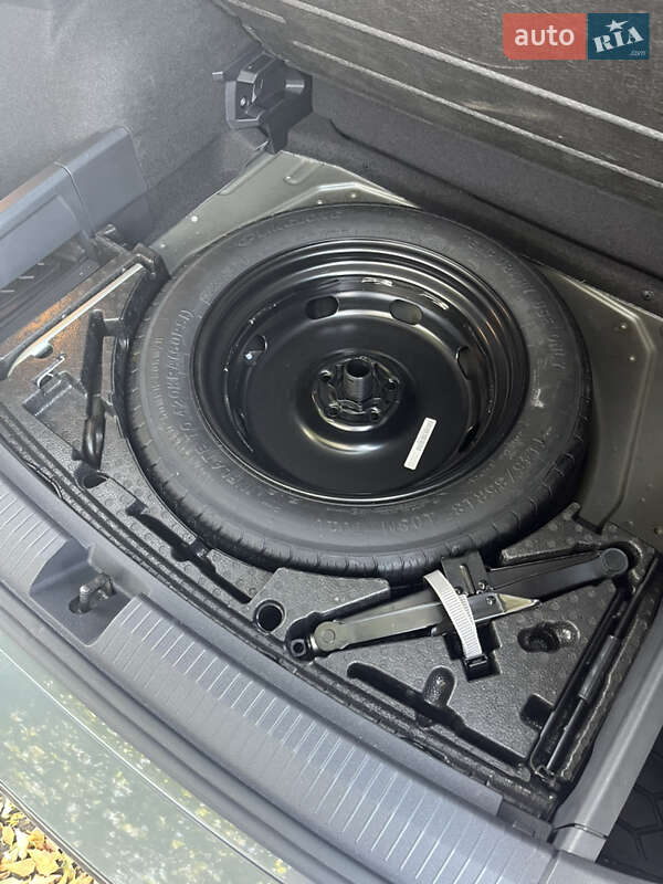 Внедорожник / Кроссовер Volkswagen Tiguan 2019 в Киеве фото 17 Внедорожник / Кроссовер Volkswagen Tiguan 2019 в Киеве