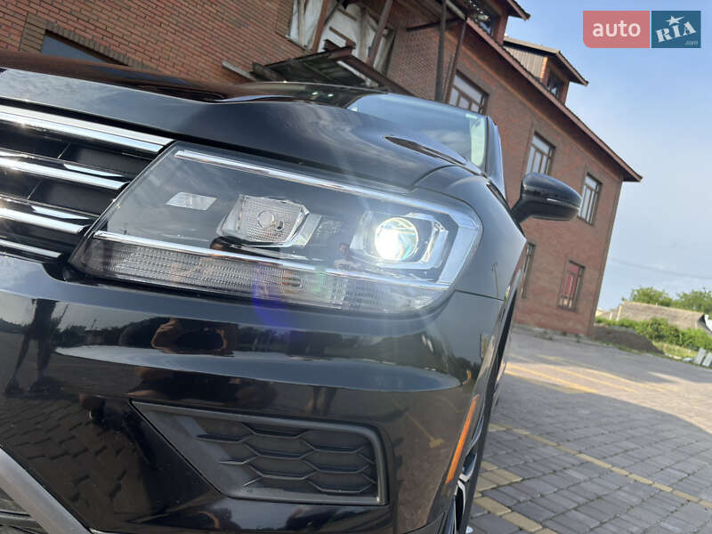Внедорожник / Кроссовер Volkswagen Tiguan 2019 в Хмельницком