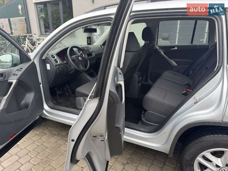 Внедорожник / Кроссовер Volkswagen Tiguan 2008 в Староконстантинове