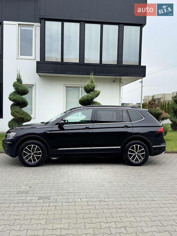 Внедорожник / Кроссовер Volkswagen Tiguan 2020 в Киеве