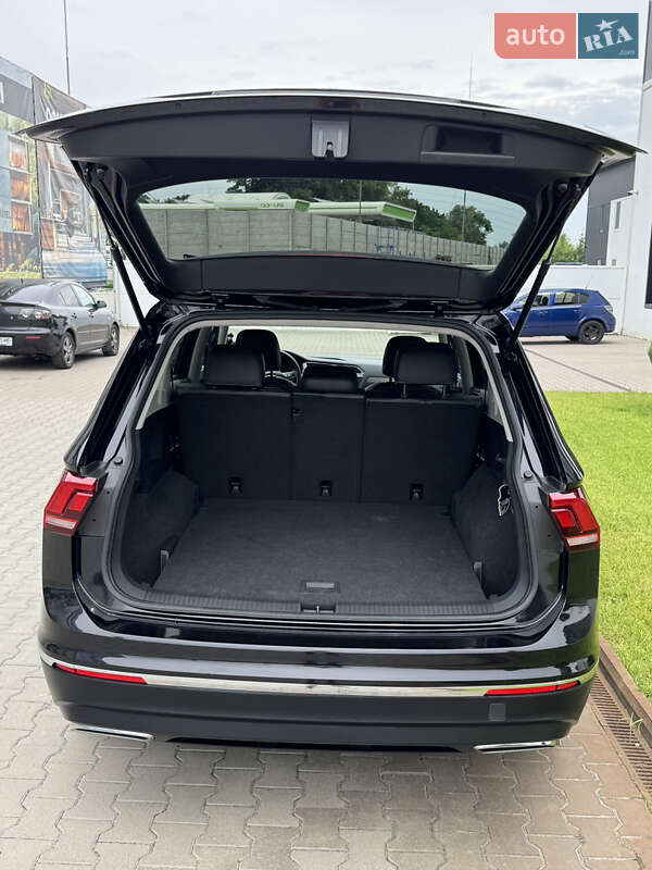 Внедорожник / Кроссовер Volkswagen Tiguan 2020 в Киеве