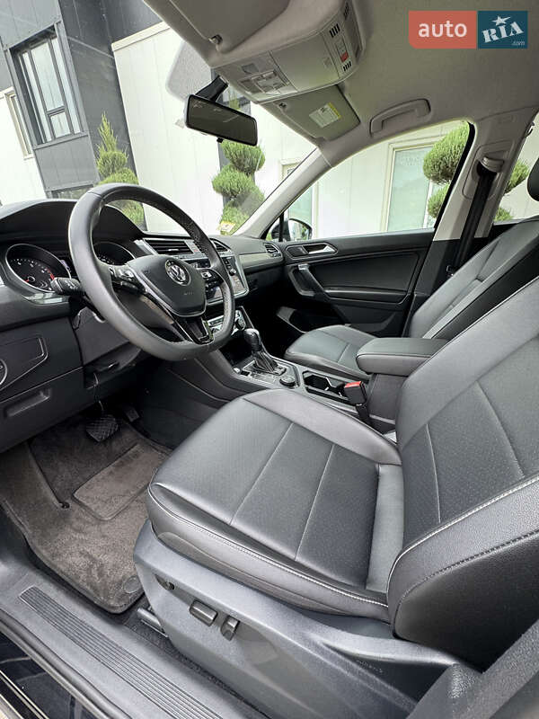 Внедорожник / Кроссовер Volkswagen Tiguan 2020 в Киеве