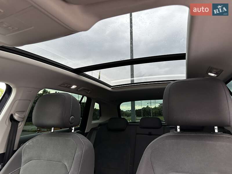 Внедорожник / Кроссовер Volkswagen Tiguan 2018 в Львове