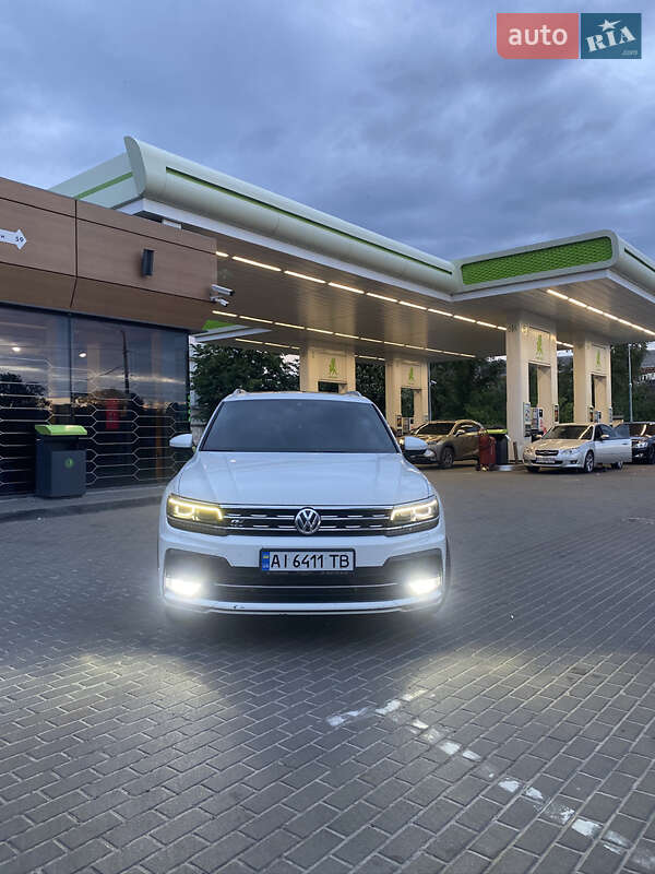 Внедорожник / Кроссовер Volkswagen Tiguan 2017 в Киеве