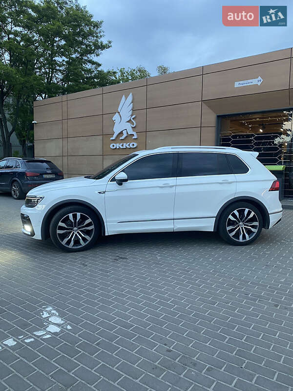 Внедорожник / Кроссовер Volkswagen Tiguan 2017 в Киеве
