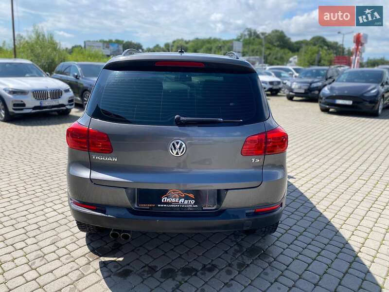Внедорожник / Кроссовер Volkswagen Tiguan 2016 в Львове
