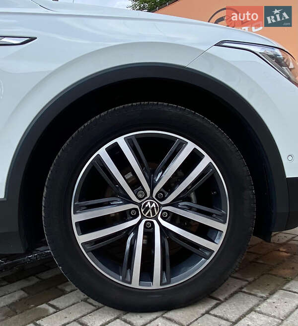 Внедорожник / Кроссовер Volkswagen Tiguan 2022 в Ровно